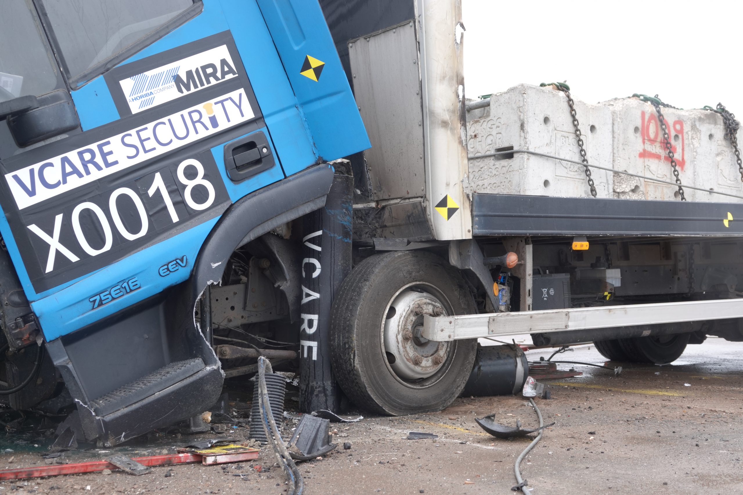 Manual Retractable Bollard